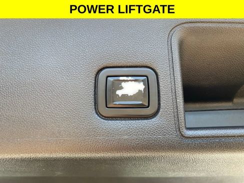 Used 2021 GMC Terrain SLE w/ Driver Convenience Package FWD image 13