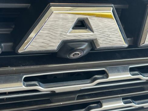 Used 2023 RAM 2500 Limited image 23