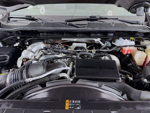 Used 2024 Chevrolet Silverado 2500 LT image 14