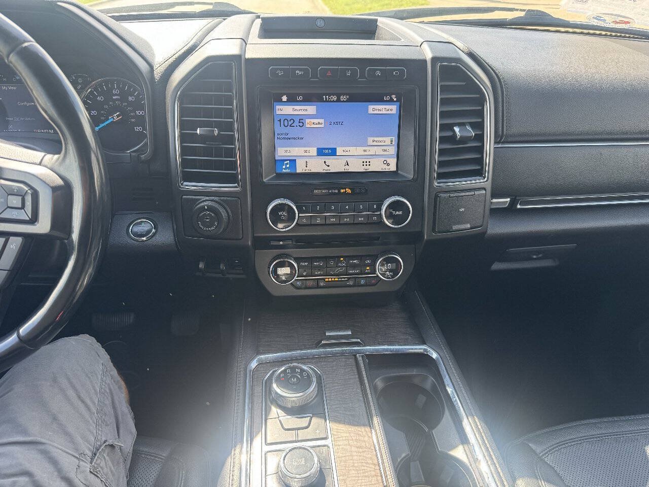 Used 2018 Ford Expedition Max Limited w/ Equipment Group 302A AWD/4WD image 17