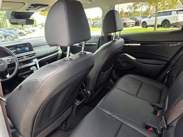 Certified 2024 Kia Seltos EX FWD image 10