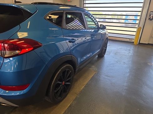 Used 2017 Hyundai Tucson Night AWD/4WD image 3