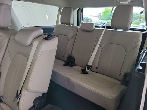 Used 2022 Ford Expedition Max Limited RWD image 14