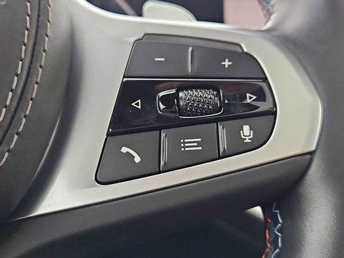 Used 2023 BMW X7 M60i w/ Executive Package image 27