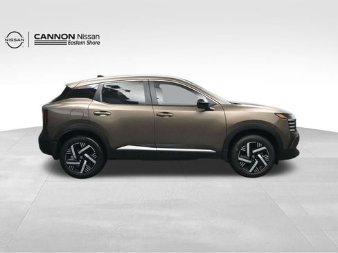 New 2026 Nissan Kicks SV w/ SV Premium Package FWD image 6