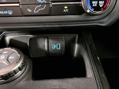 Used 2022 Ford Bronco 2-Door AWD/4WD image 13