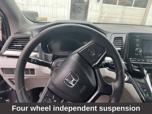 Used 2018 Honda Odyssey LX image 16