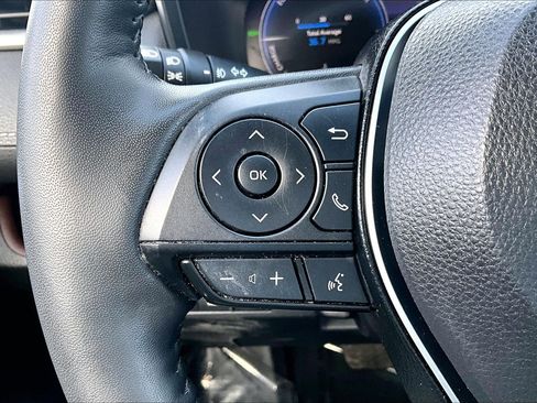 Used 2025 Toyota RAV4 Limited image 17