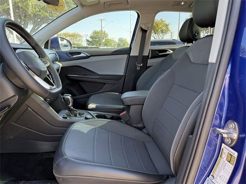 Certified 2022 Volkswagen Taos SE w/ Panoramic Sunroof Package image 24