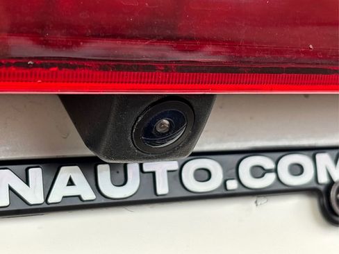 Used 2023 Kia Carnival SX Prestige image 15