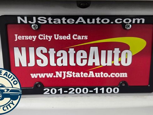Used 2020 Toyota Camry LE FWD image 27