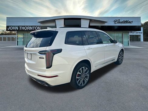Certified 2024 Cadillac XT6 Sport w/ LPO, Floor Liner Package AWD/4WD image 5