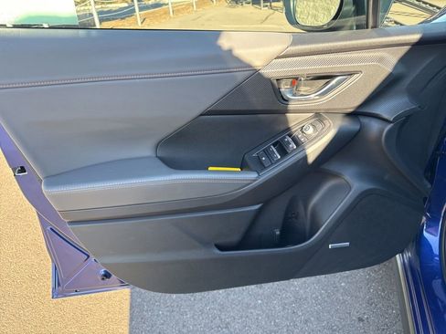 Used 2025 Subaru Crosstrek 2.5i Limited w/ Crosstrek Mirror Package image 19