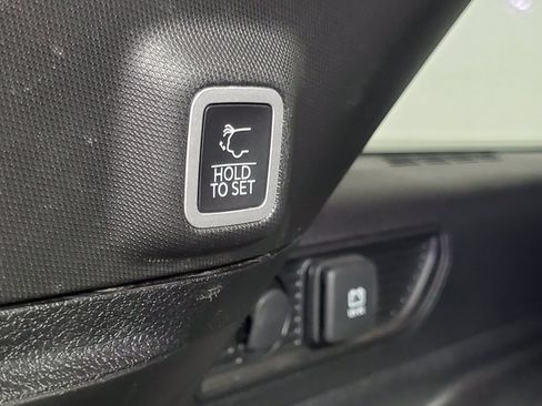 Used 2023 Jeep Grand Cherokee Altitude AWD/4WD image 28