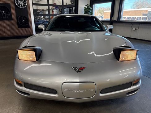 Used 2002 Chevrolet Corvette Z06 w/ Memory Pkg image 25