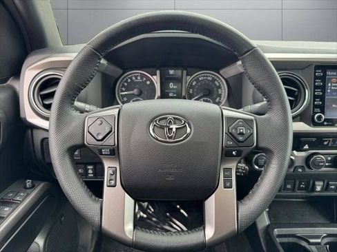Certified 2022 Toyota Tacoma Limited AWD/4WD image 75