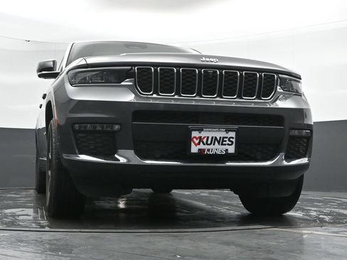 Used 2024 Jeep Grand Cherokee L Limited w/ Luxury Tech Group II AWD/4WD image 44