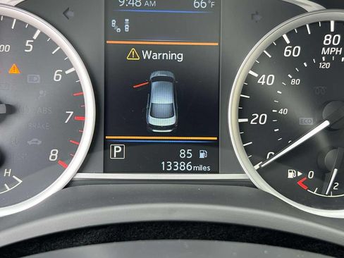 Used 2019 Nissan Sentra SV w/ Special Edition Package FWD image 27