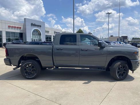 New 2026 RAM 2500 Tradesman AWD/4WD image 7