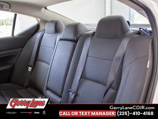 Used 2025 Nissan Altima 2.5 SV FWD image 17