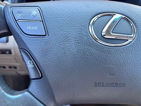 Used 2008 Lexus LS 460 L w/ Preferred Accessory Pkg RWD image 17