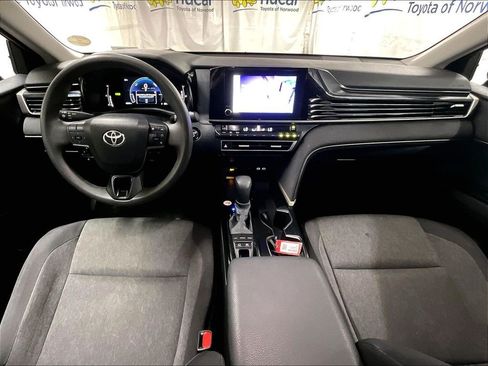 Used 2025 Toyota Camry LE FWD image 21