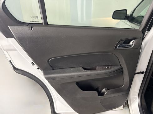 Used 2017 Chevrolet Equinox LT w/ Convenience Package AWD/4WD image 25