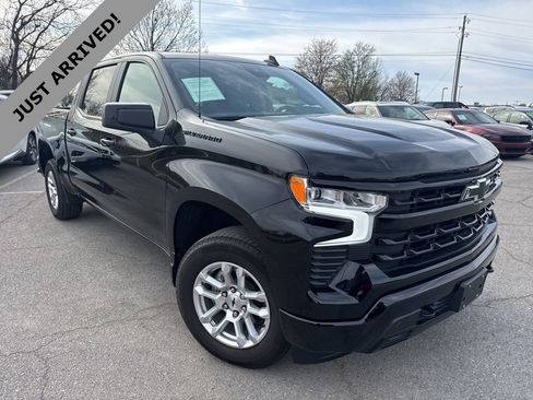 Used 2025 Chevrolet Silverado 1500 RST w/ LPO, Dark Essentials Package image 3