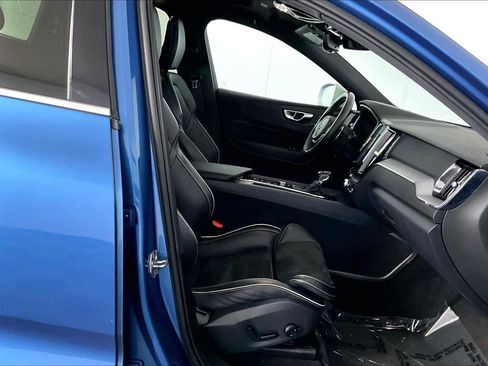Used 2019 Volvo XC60 T6 R-Design AWD/4WD image 8