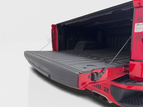 Used 2021 Chevrolet Silverado 1500 RST image 16