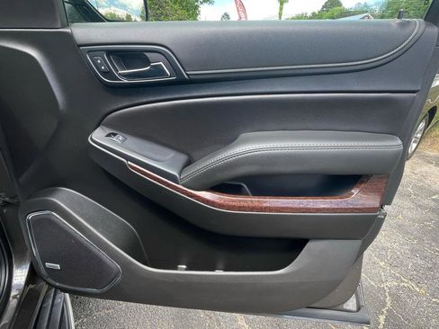 Used 2019 GMC Yukon XL SLT AWD/4WD image 29