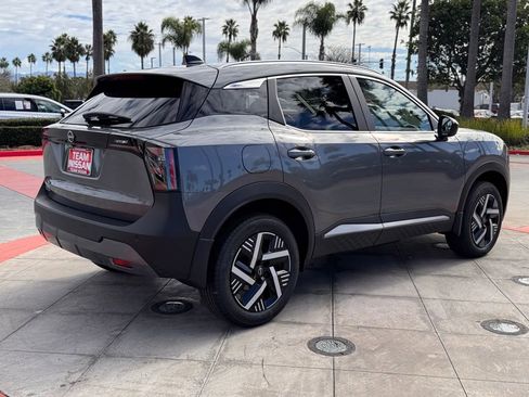 New 2026 Nissan Kicks SV w/ SV Premium Package image 7