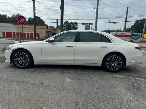 Used 2021 Mercedes-Benz S 580 4MATIC Sedan image 2