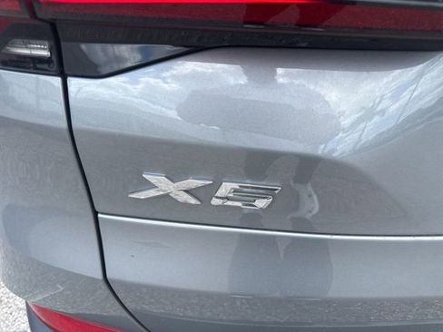Used 2024 BMW X5 sDrive40i w/ Premium Package RWD image 4