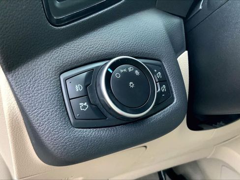 Used 2016 Ford Escape Titanium image 34