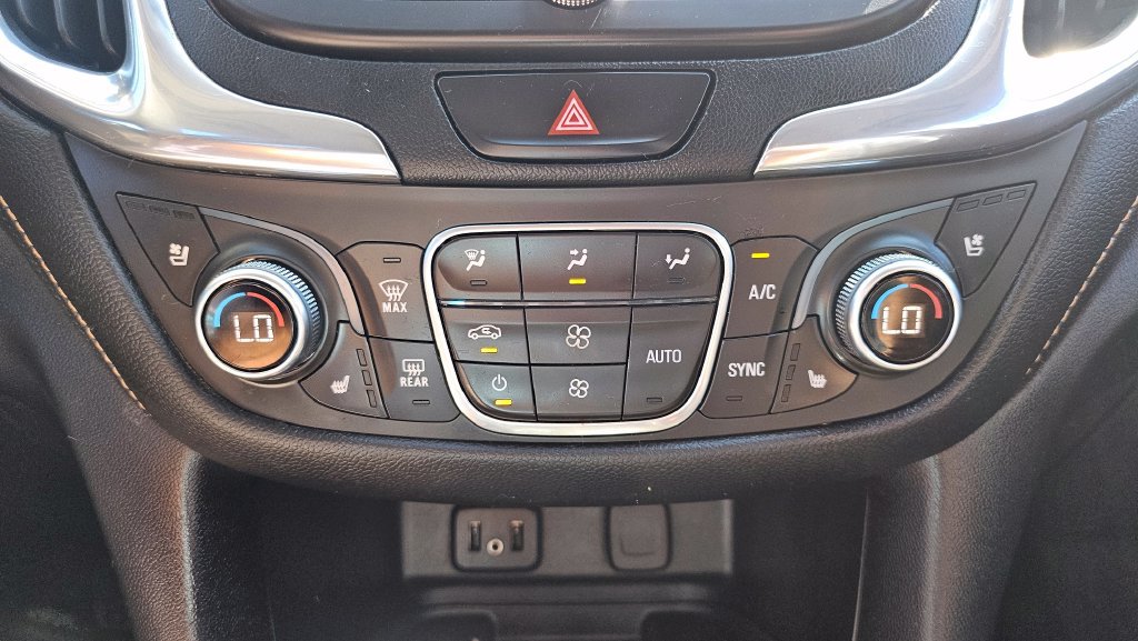 Used 2018 Chevrolet Equinox Premier FWD image 38