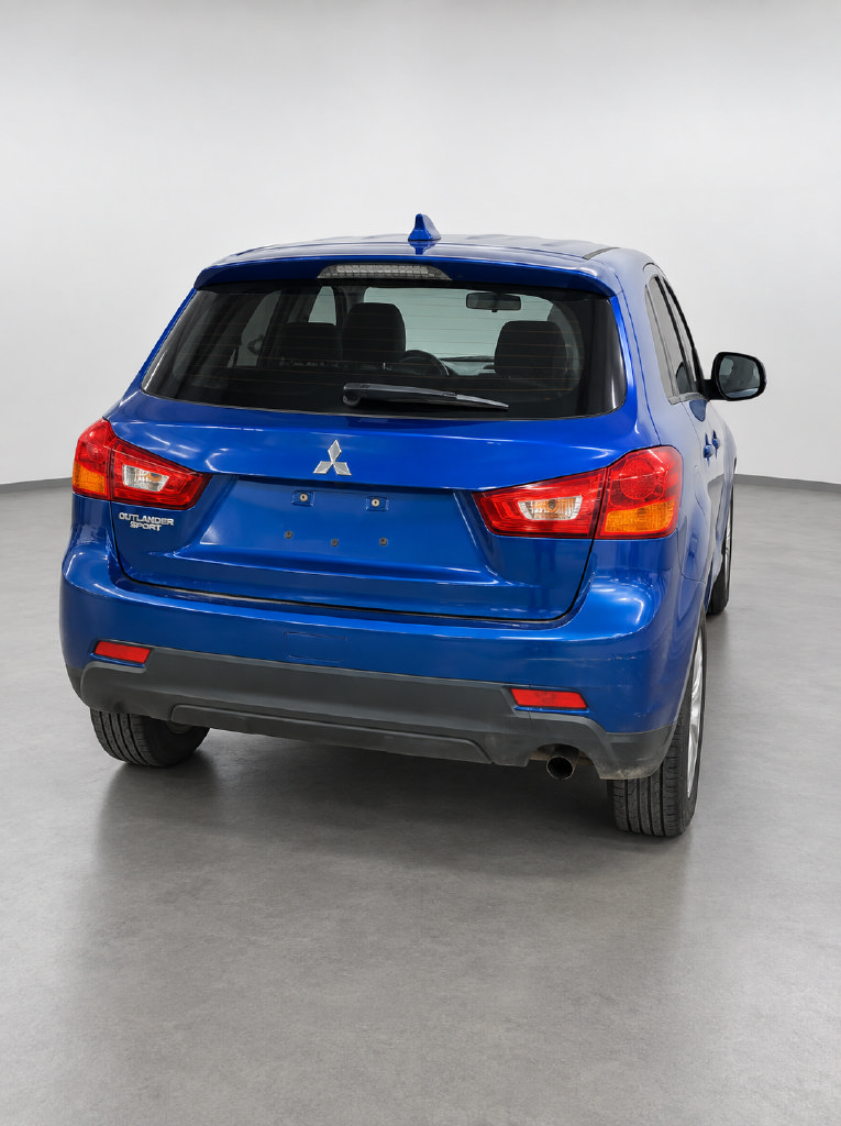 Used 2017 Mitsubishi Outlander Sport ES FWD image 3