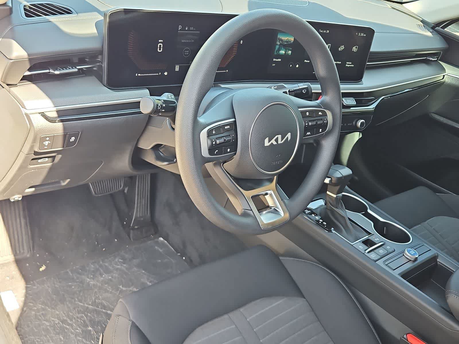 New 2026 Kia K5 LXS FWD image 10