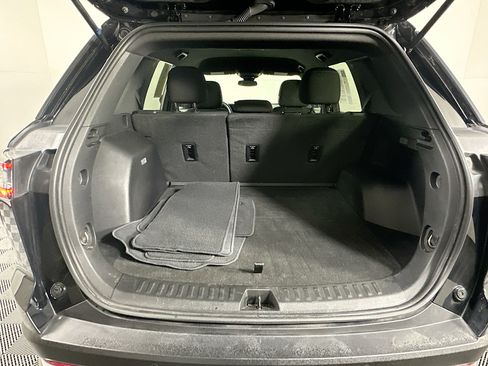 Used 2025 Chevrolet Equinox LT image 28