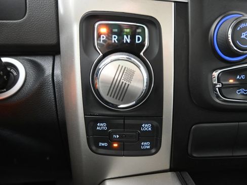 Used 2016 RAM 1500 Big Horn AWD/4WD image 32