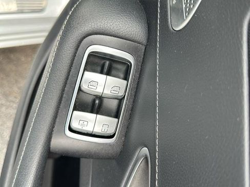 Used 2015 Mercedes-Benz S 550 4MATIC Sedan image 17