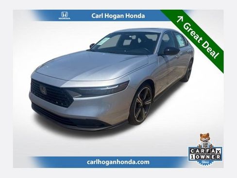 Used 2025 Honda Accord Sport image 1