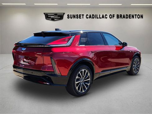 New 2025 Cadillac Lyriq Sport RWD image 7