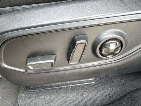 Used 2024 Jeep Grand Cherokee Altitude AWD/4WD image 33
