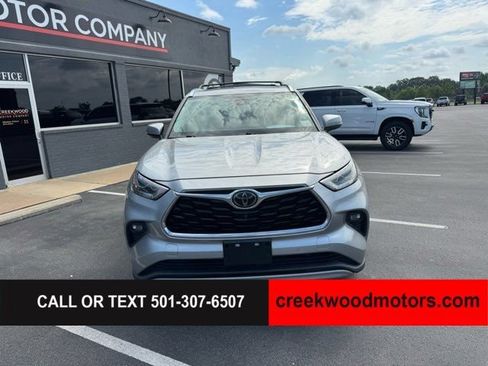 Used 2021 Toyota Highlander Platinum FWD image 15