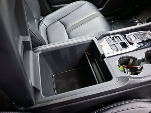Used 2025 Honda Pilot EX-L image 38