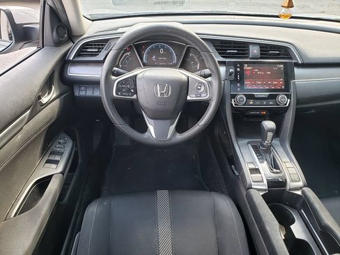 Used 2016 Honda Civic EX image 8