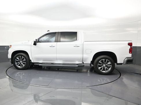 Used 2024 Chevrolet Silverado 1500 LT RWD image 2