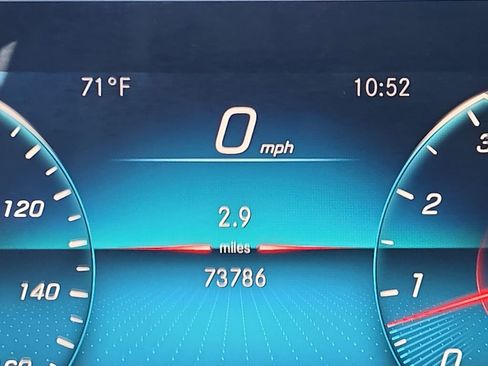 Used 2020 Mercedes-Benz GLE 350 4MATIC image 23