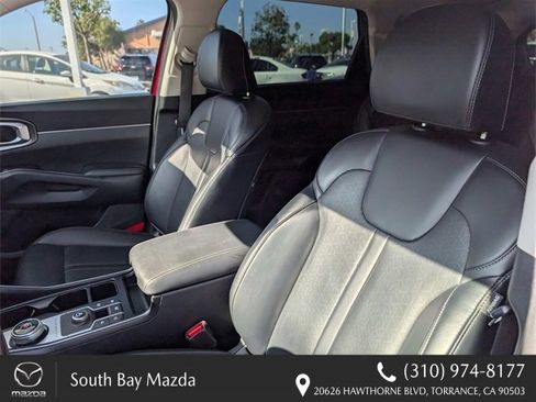 Used 2022 Kia Sorento S image 25